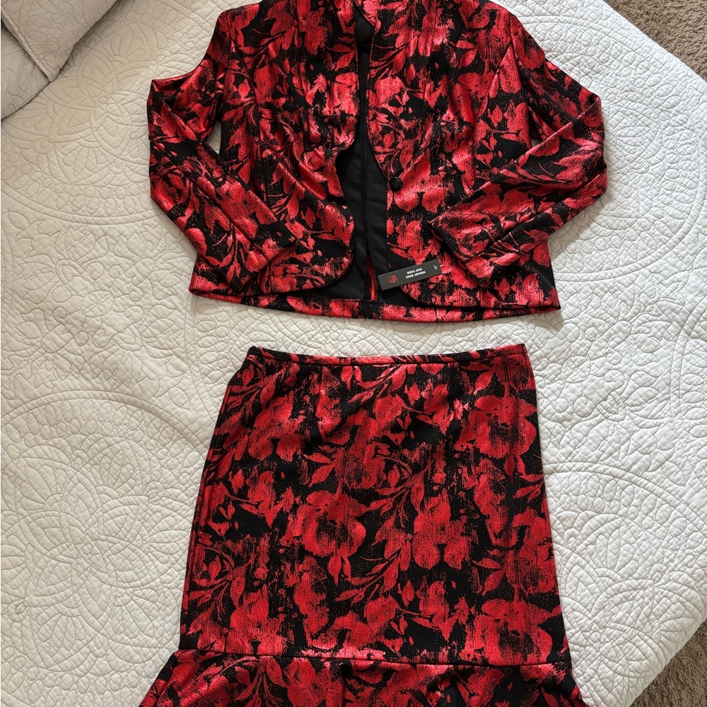 Shelby Rose New York Skirt Jacket Suit 2 PC Black Red Flower Sz 12